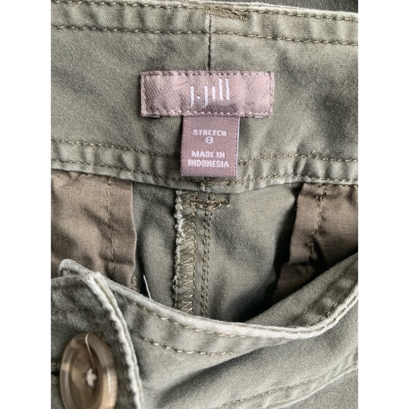 J Jill Cropped Green Khaki Pants Women’s Size 8 - Picture 3 of 3